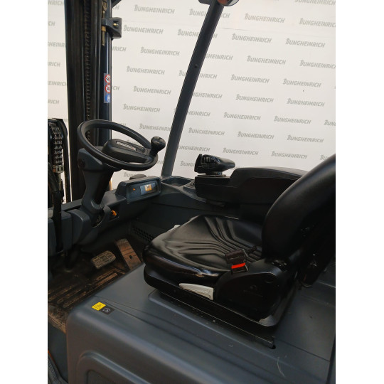 EFG 425k Forklift